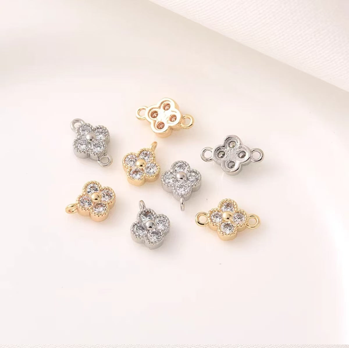 [WG1218] Four Leaf Spacer