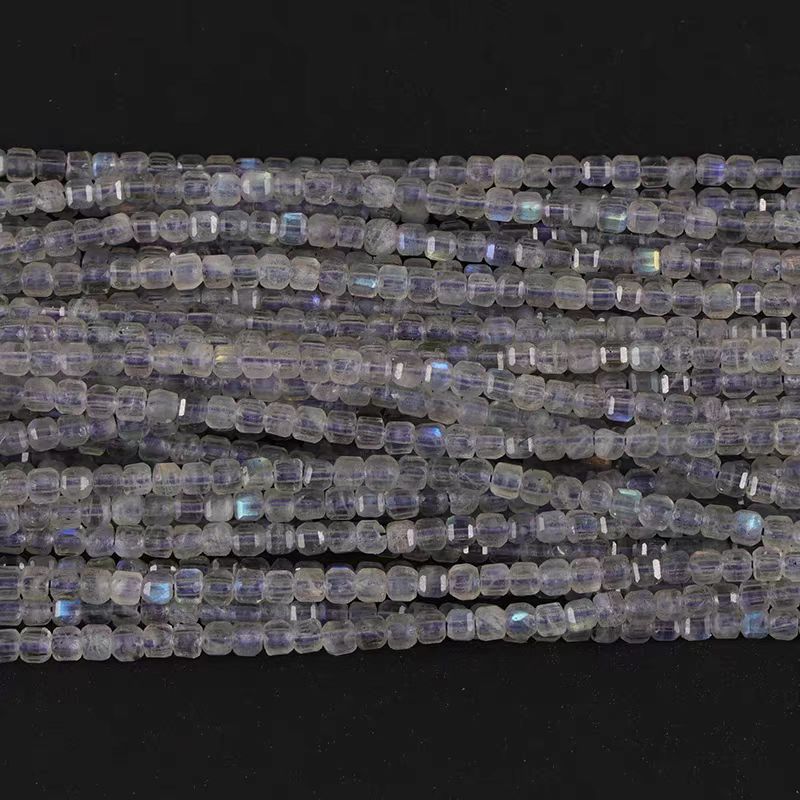 [WG1098] Natural Labradorite gemstone facted