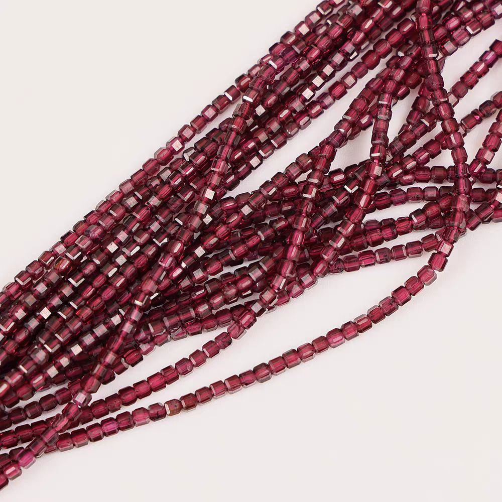 [WG1110] Multi- natural garnet facted beads 1 string for Jewelry diy