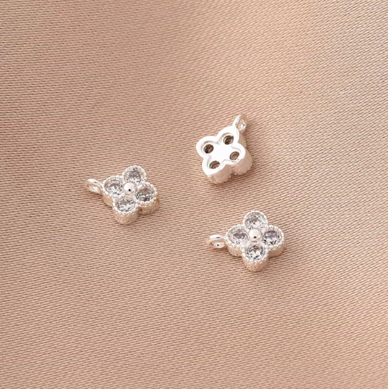 [WG1218] Four Leaf Spacer