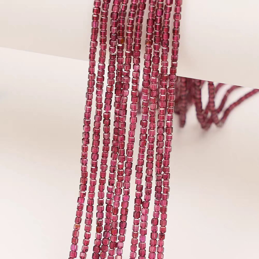 [WG1110] Multi- natural garnet facted beads 1 string for Jewelry diy
