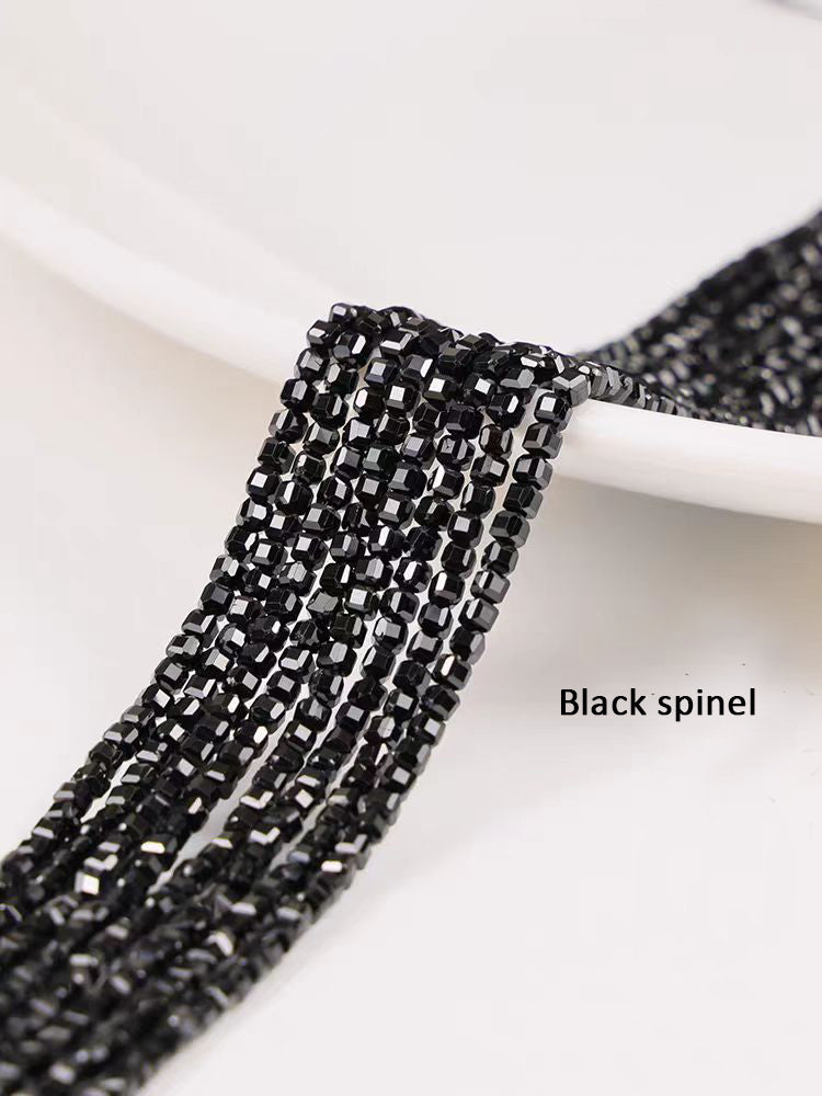 [WG1100] Black Spinel Square facted