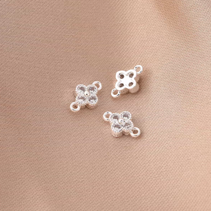 [WG1218] Four Leaf Spacer